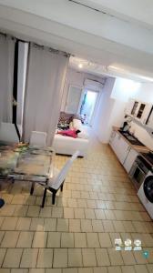 Location Appartement 4 pices CASTILLON-LA-BATAILLE 33350