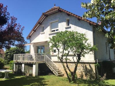 Vente Maison 8 pices SAINT-AMAND-MONTROND 18200