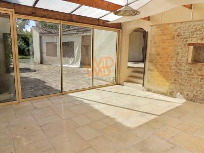 Vente Maison 5 pices SAINT-JEAN-D'ANGELY 17400