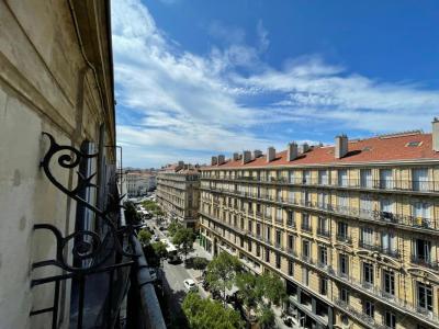 Location Appartement MARSEILLE-1ER-ARRONDISSEMENT 13001