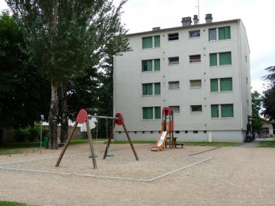 Location Appartement COMMENTRY 03600