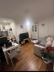 Location Appartement 2 pices PARIS-15EME-ARRONDISSEMENT 75015
