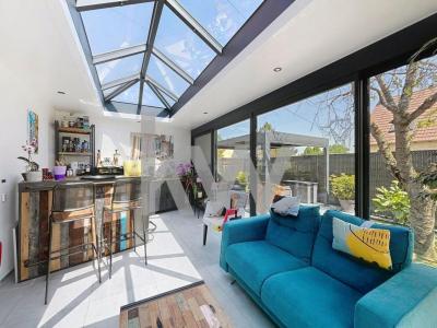 Vente Maison 8 pices CORMONTREUIL 51350