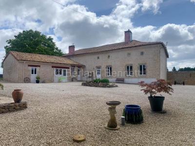 Vente Maison 14 pices SAUZE-VAUSSAIS 79190