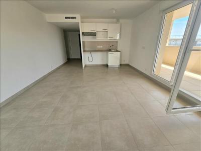 Location Appartement 4 pices ARLES 13200