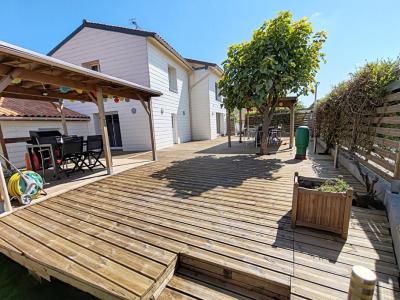 Vente Maison 10 pices NUAILLE-D'AUNIS 17540