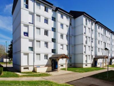 Location Appartement 3 pices SAINT-AMAND-MONTROND 18200