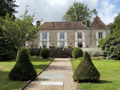 Vente Maison 9 pices NONTRON 24300