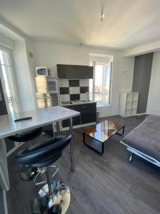Location Appartement BORDEAUX 33000