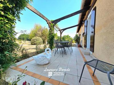 Vente Maison 7 pi�ces SAINT-LAURENT-DES-HOMMES 24400