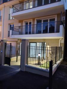 Location Appartement 3 pices PIERRELAYE 95480