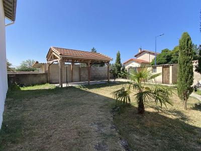 Location Maison 3 pices SAINTE-AGATHE-LA-BOUTERESSE 42130