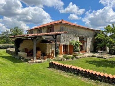 Vente Maison 11 pices CELLEFROUIN 16260