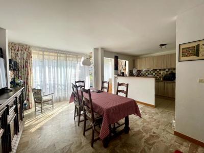 Vente Appartement 4 pices HYERES 83400