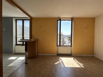 Vente Appartement 6 pices OYONNAX 01100