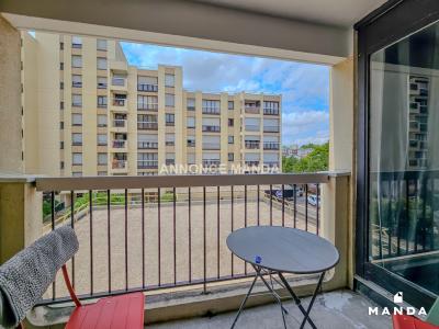 Location Appartement 7 pices HAY-LES-ROSES 94240