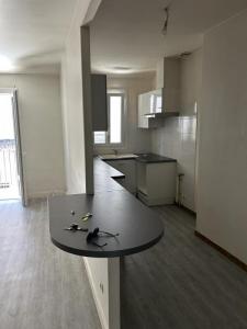 Location Appartement 3 pices SAINTE-FOY-LA-GRANDE 33220