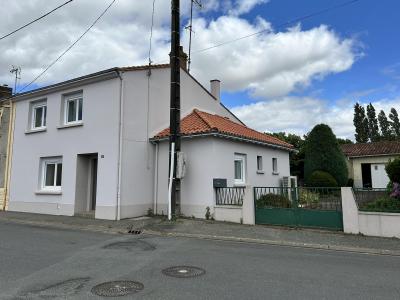 Vente Maison 3 pices LONGERON 49710