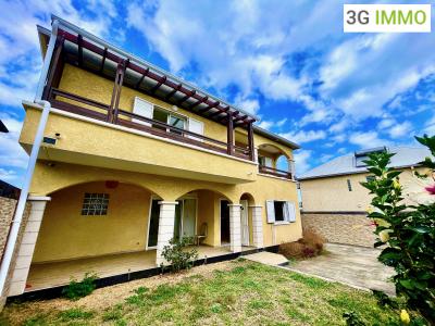Vente Maison 11 pices SAINT-PIERRE 97410