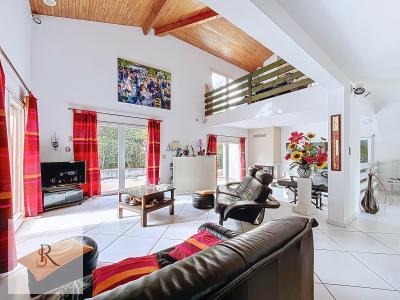 Vente Maison 9 pices LAROQUE-TIMBAUT 47340