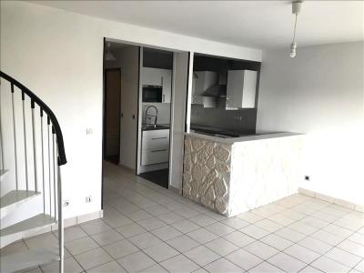 Location Appartement 2 pices VAUJOURS 93410