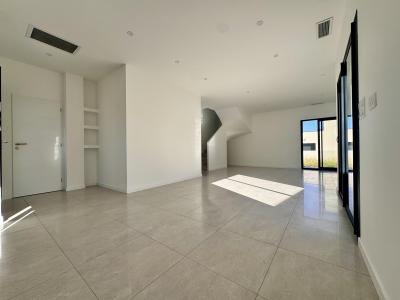 Vente Maison 5 pices LESPIGNAN 34710