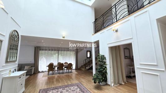 Vente Maison 9 pices ELANCOURT 78990