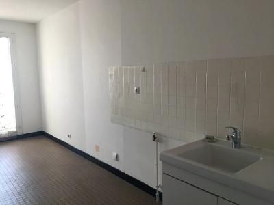 Location Appartement 3 pices CLERMONT-FERRAND 63100