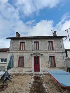 Vente Maison 6 pices METAIRIES 16200