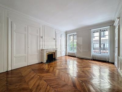Location Appartement 4 pices LYON-2EME-ARRONDISSEMENT 69002