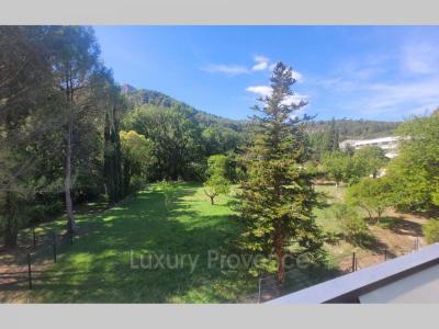 Vente Appartement 4 pices DESTROUSSE 13112