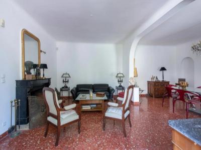 Vente Maison 9 pices CABANNES 13440