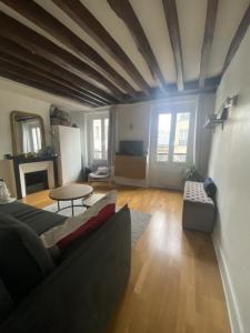Location Appartement PARIS-4EME-ARRONDISSEMENT 75004