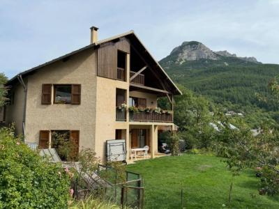 Vente Maison 10 pices SAINT-MARTIN-DE-QUEYRIERES 05120