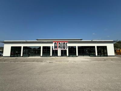 Location Local commercial SIX-FOURS-LES-PLAGES 83140