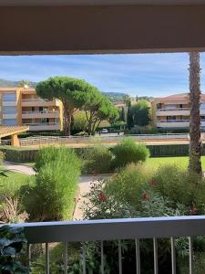 Vente Appartement 3 pices LAVANDOU 83980