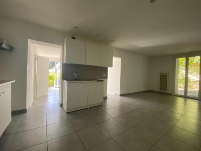 Location Appartement 3 pices VILLENEUVE-LES-AVIGNON 30400