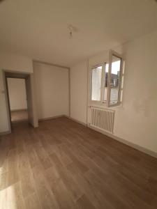 Location Appartement 5 pices LURE 70200
