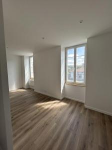 Location Appartement 2 pices SALIES-DE-BEARN 64270