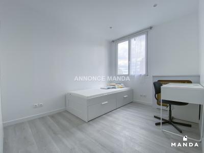 Location Appartement 4 pices IVRY-SUR-SEINE 94200