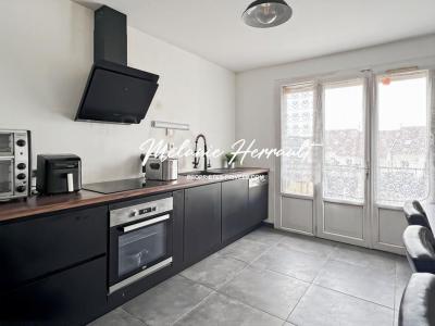 Vente Maison 4 pices CHALLES 72250