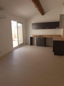 Vente Appartement 3 pices MEZE 34140