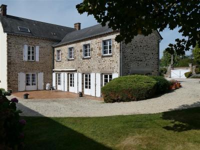 Vente Maison 7 pices ERNEE 53500