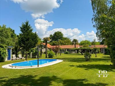 Vente Maison 9 pices VENDAYS-MONTALIVET 33930