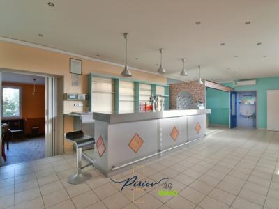 Vente Immeuble AMBILLOU-CHATEAU 49700