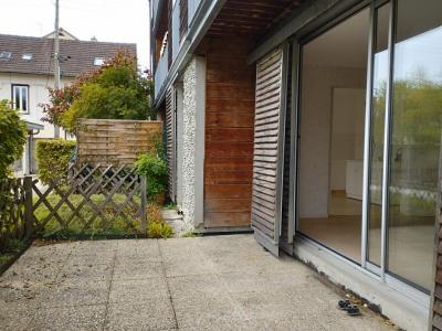Location Appartement 3 pices SAINTE-SAVINE 10300