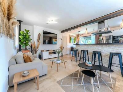 Vente Maison 5 pices CASTELLET 83330