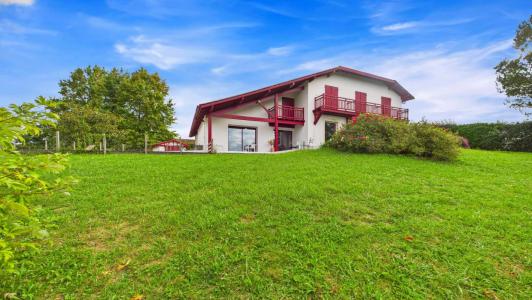 Vente Maison 10 pices BARDOS 64520