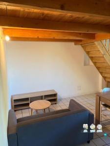 Location Appartement PIGNANS 83790