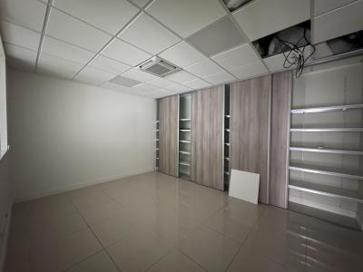 Vente Bureau BAIE-MAHAULT 97122